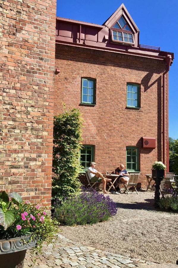 Hotell Hamngatan 27 Falkenberg Exterior photo